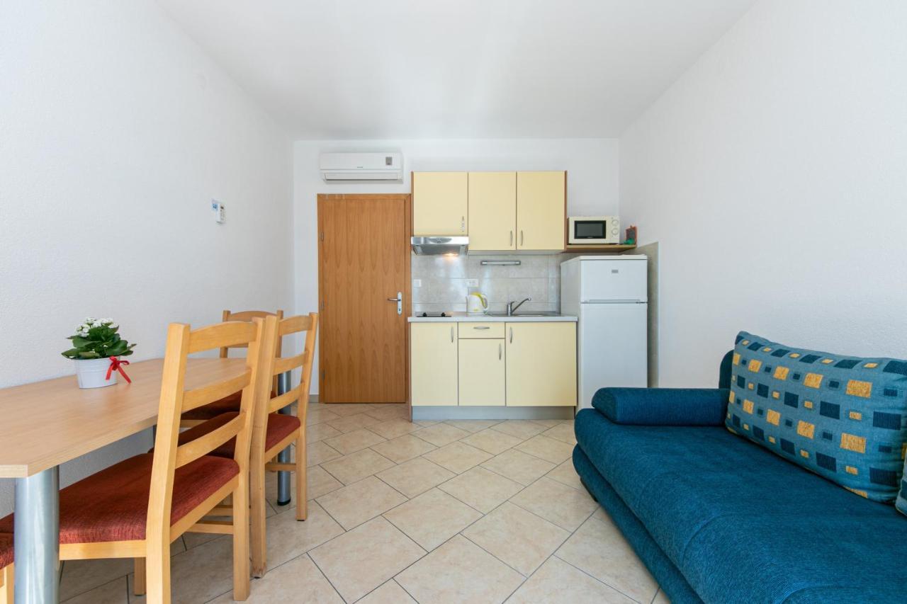 Apartments By The Sea Igrane, Makarska - 20014 Экстерьер фото